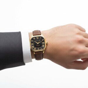 NWT Authentic Thomas Earnshaw Coussin Black Dial Men's Watch